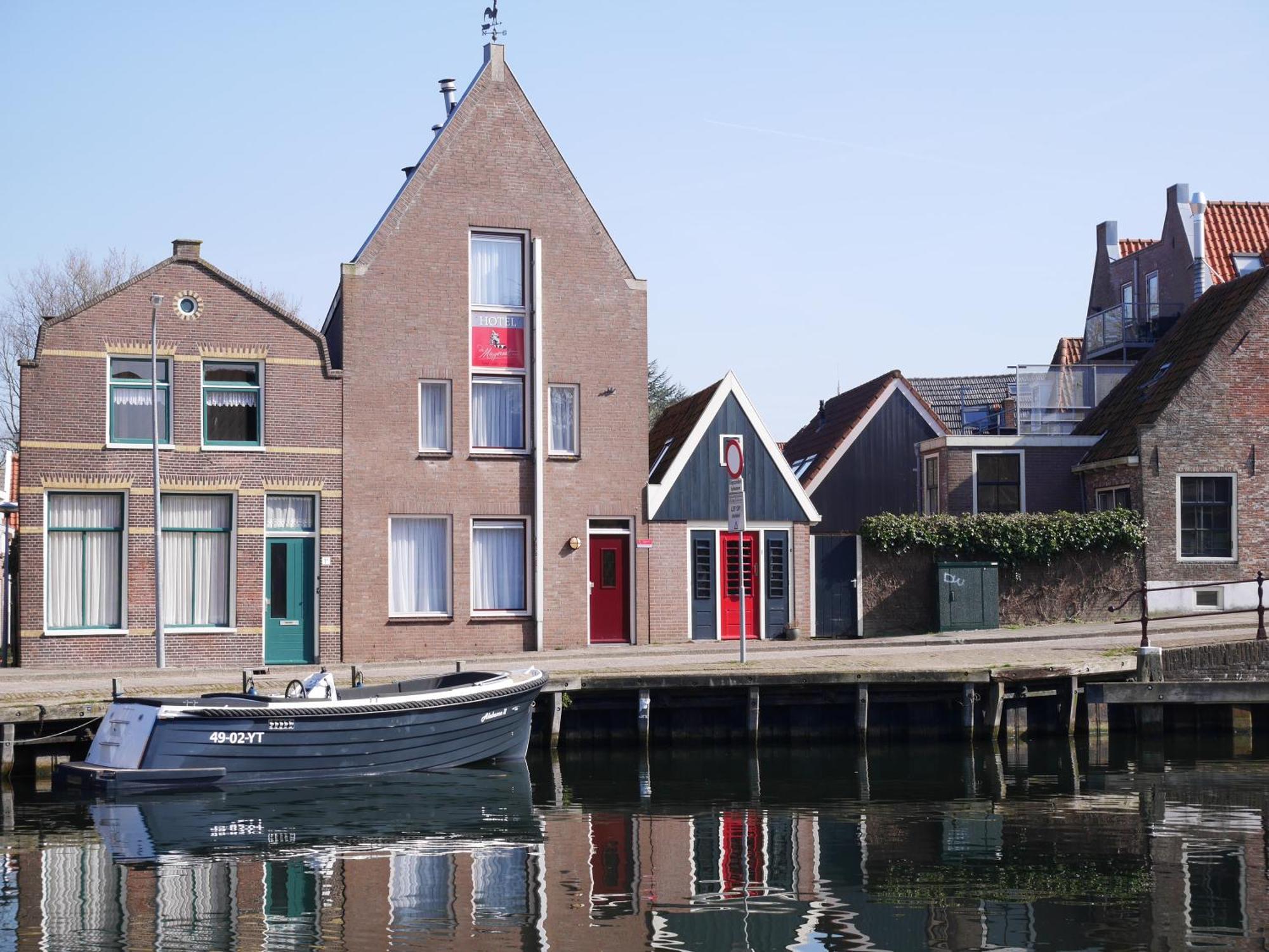 Hotel De Magneet Hoorn  Exterior photo